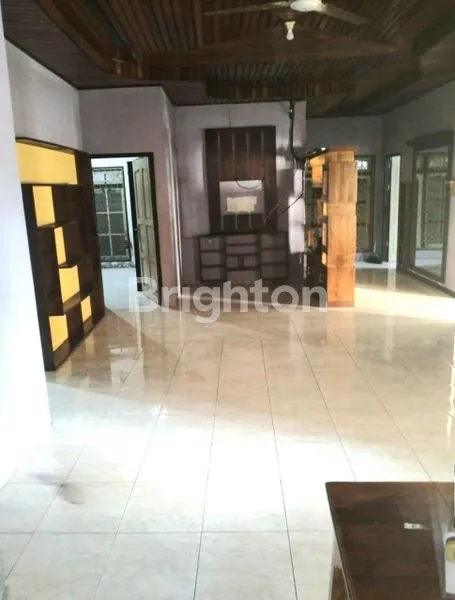 image RUMAH STRATEGIS DI SAMPIT KALIMANTAN TENGAH (3)