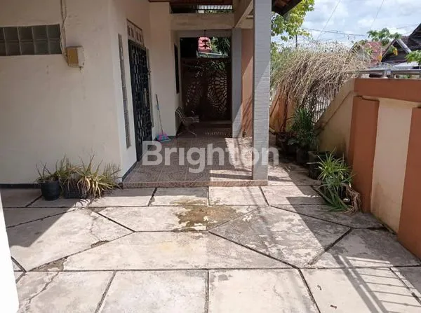 image RUMAH STRATEGIS DI SAMPIT KALIMANTAN TENGAH (4)