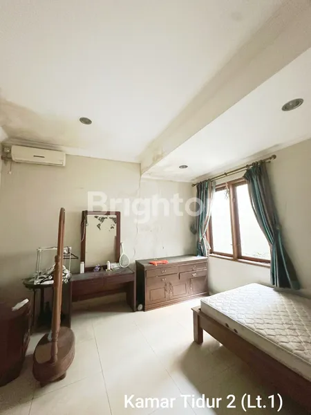 image RUMAH STRATEGIS SIAP HUNI DI PD. KELAPA DUREN SAWIT JAKTIM (2)