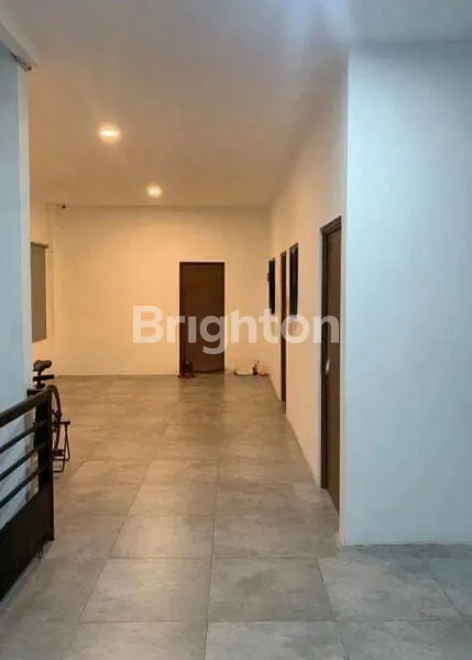 image RUKO GANDENG 41/2 LANTAI FULL RENOVASI DI TAMAN SARI (2)