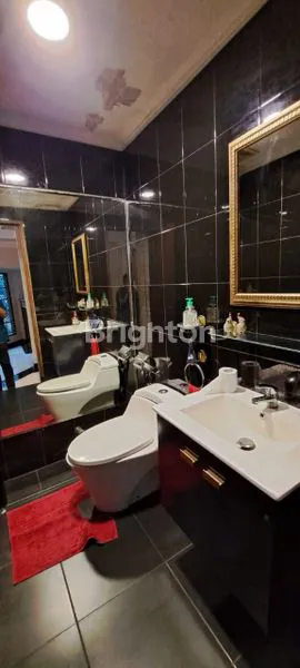 image RUMAH MEWAH HOOK 2 LANTAI DI PERUMAHAN PULO MAS JAKARTA TIMUR (3)