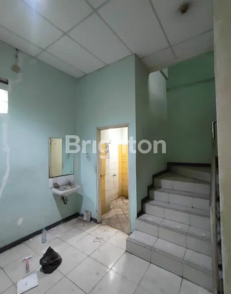 image RUKO SIAP PAKAI,SANGAT STRATEGIS DI JL SUDIRMAN  (5)