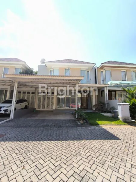 image RUMAH 2 LANTAI SIAP HUNI CITRALAND UTAMA SURABAYA (1)