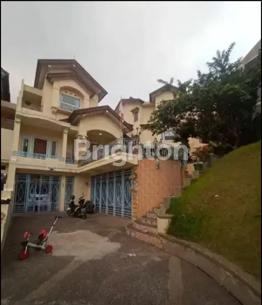 image RUMAH LUAS ASTRI SIAP HUNI (8)