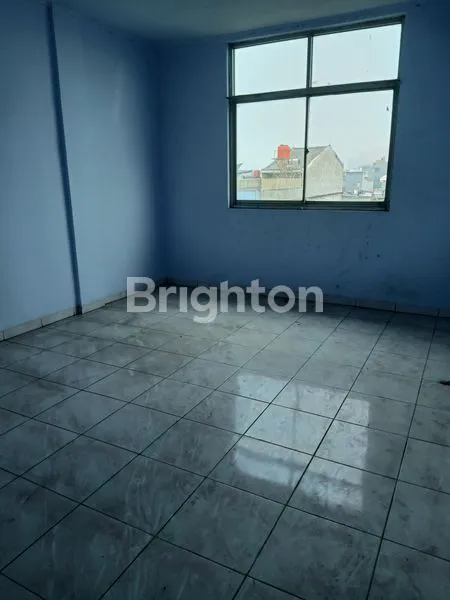 image RUKO STRATEGIS 4 LANTAI DI TELUK GONG RAYA PEJAGALAN PENJARINGAN JAKARTA UTARA (5)