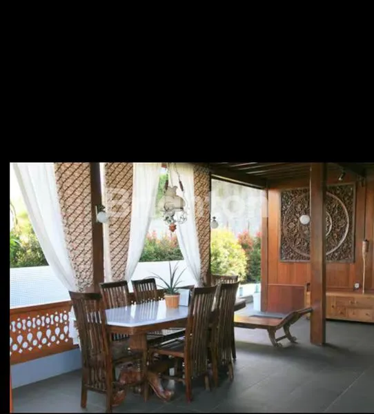 image NIKMATI LIBURAN YANG TENANG DAN SANTAI BERNUASA TRADISIONAL VILLA EDELWEISS  KOMPLEK PONDOK HIJAU  .KOTA BANDUNG ,15 MENIT DARI RUMAH MODE ,JAWA BARAT INDONESIA (2)