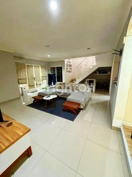 image RUMAH TAMAN KEDOYA BARU RESIDENCE POSISI HOOK KEDOYA JAKARTA BARAT (3)