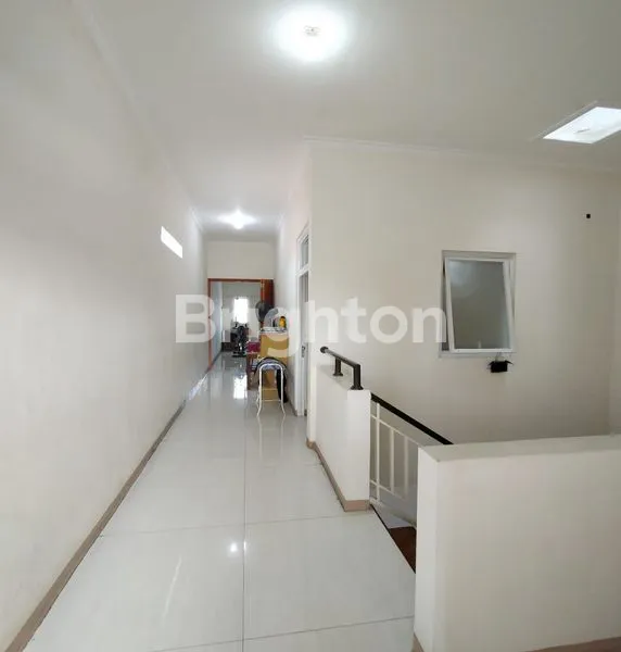 image RUMAH 2 LANTAI BANGUNAN BARU SELANGKAH KE RAYA KENJERAN (3)