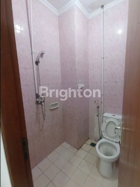 image RUMAH 2.5 LT AGAK NGANTONG DI TOMANG JAKARTA BARAT (6)