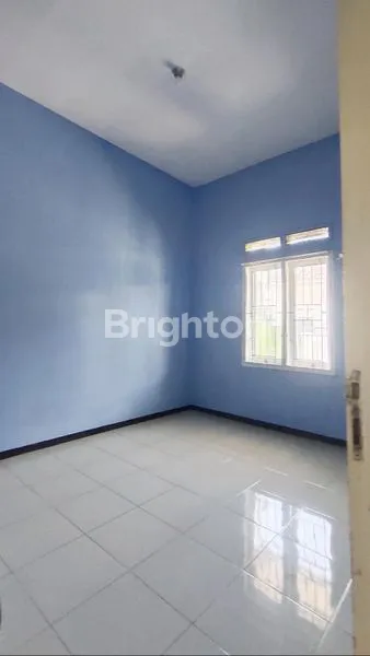 image RUMAH TERMURAH SIAP HUNI HANYA 5 MENIT KE PASAR BLIMBING MALANG (3)