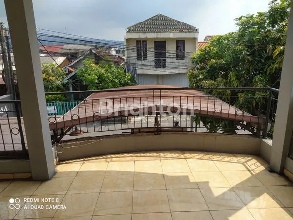 image RUMAH 2 LANTAI DEKAT PASAR BANDARJO UNGARAN SEMARANG JAWA TENGAH (8)