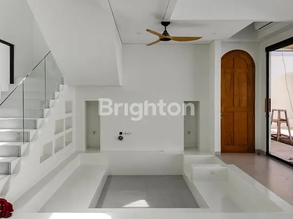 image BARU SELESAI AKHIR MAY 2025 - EXCLUSIVE VILLA BERLOKASI JIMBARAN (1)