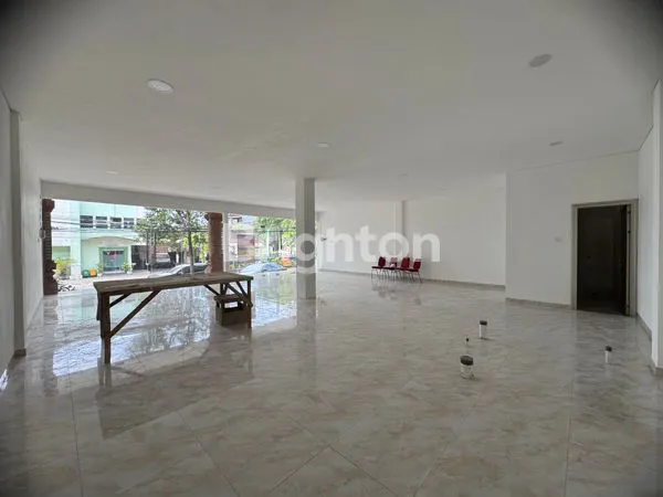 image RUANG USAHA STRATEGIS LAPANGAN RENON 10X10M (1)
