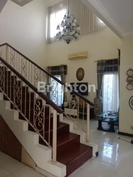 image RUMAH MEWAH 2 LANTAI PURI SURYA JAYA DEKAT SUPERINDO & BANDARA (3)