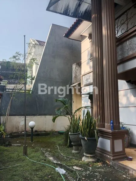 image RUMAH MEWAH 2 LANTAI PURI SURYA JAYA DEKAT SUPERINDO & BANDARA (2)