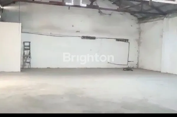 image DISEWAKAN RUKO 2 LT BISA BUAT KANTOR / SHOWROOM / GUDANG  DI JALAN RAYA MAJAPAHIT JALAN PROTOKOL KOTA  SEMARANG (8)