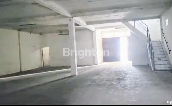 image DISEWAKAN RUKO 2 LT BISA BUAT KANTOR / SHOWROOM / GUDANG  DI JALAN RAYA MAJAPAHIT JALAN PROTOKOL KOTA  SEMARANG (4)