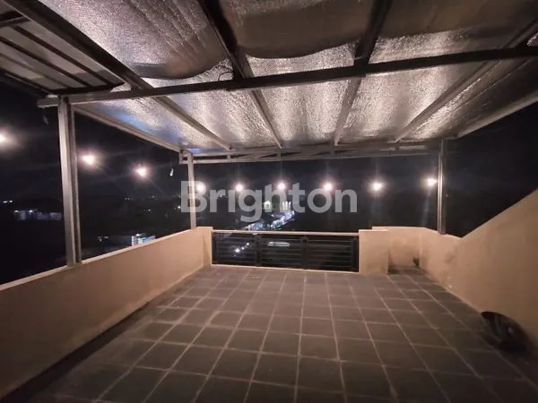 image RUMAH SEMI FURNISH + 2 UNIT TOKO + TANAH, DI CIBIRU INDAH - BANDUNG (6)