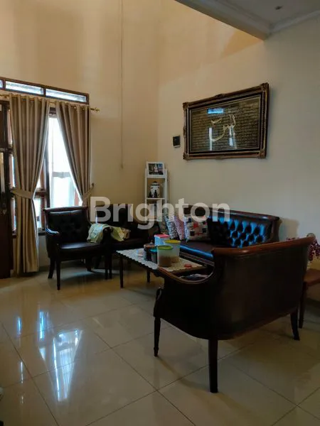 image RUMAH SEMI FURNISH + 2 UNIT TOKO + TANAH, DI CIBIRU INDAH - BANDUNG (1)