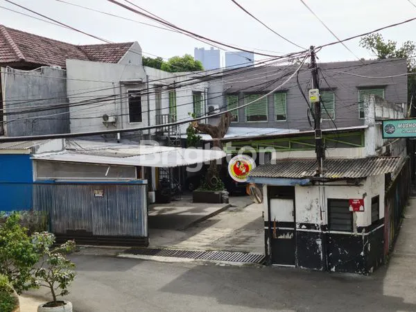 image TEMPAT USAHA / EX SHOWROOM DI RADIO  DALAM JAKARTA SELATAN (7)