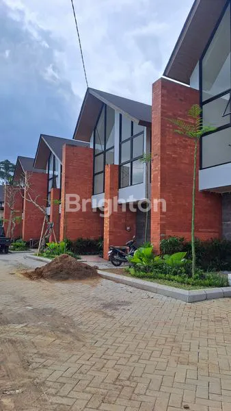 image "VILLA 2/3 BEDROOM MEWAH BERNUANSA ALAM DI TEGALLALANG, UBUD – INVESTASI & HUNIAN EKSKLUSIF" (7)