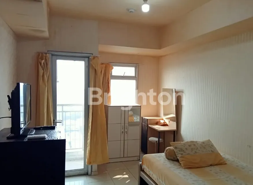 interior green lake sunter