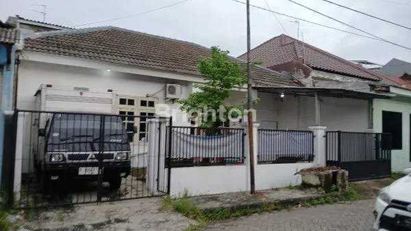 image HUNIAN CANTIK DEKAT UNIVERSITAS PETRA SURABAYA (1)