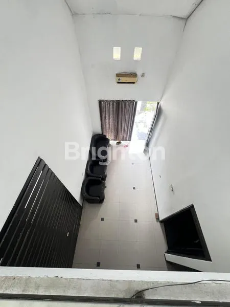 image DIJUAL RUMAH EX SALON BELAKANG UNTAG SURABAYA (4)
