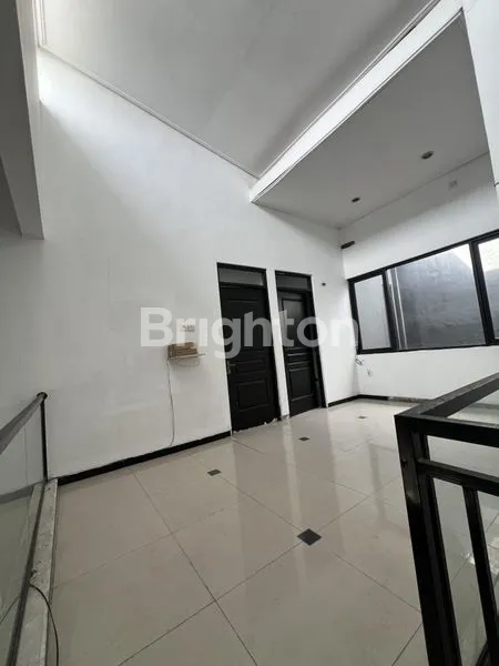 image DIJUAL RUMAH EX SALON BELAKANG UNTAG SURABAYA (8)