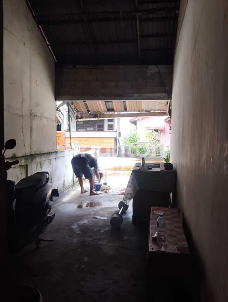 image RUMAH DALAM KOMPLEK PERUMAHAN COCOK UNTUK KOSTAN KUBU RAYA KALBAR (8)