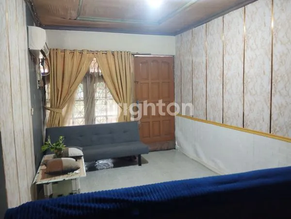 image RUMAH DALAM KOMPLEK PERUMAHAN COCOK UNTUK KOSTAN KUBU RAYA KALBAR (3)