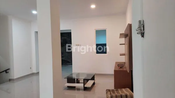 image RUMAH 2 LT KOTA WISATA (8)