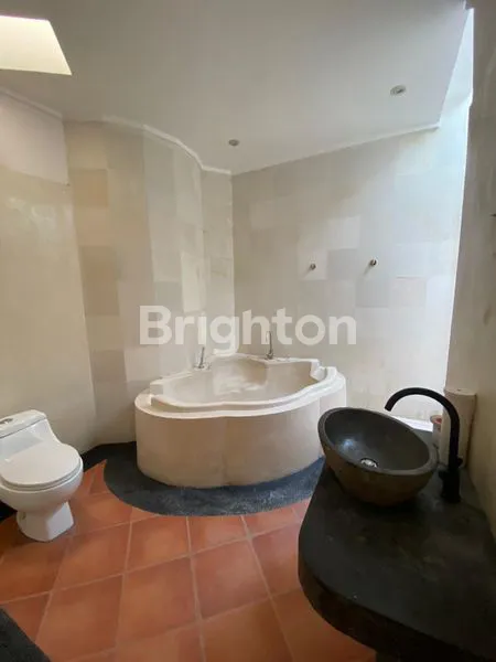 image VILLA IN THE HEART OF SEMINYAK SUNSET ROAD.LOCATION: SEMINYAK- KUTA UTARA. (3)