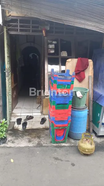 image DIJUAL  KONTRAKAN 8  PINTU (5)