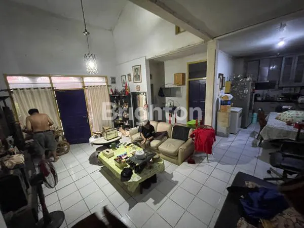 image RUMAH 2 LANTAI FULL FURNISHED DI OTISTA – HARGA DI BAWAH PASARAN! LOKASI STRATEGIS DEKAT STASIUN & MALL! (4)