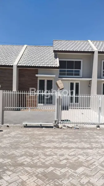 image RUMAH BARU 300JUTAAN SAJA DI ALANA CEMANDI SIDOAJO - BISA KPR TANPA DP! (2)