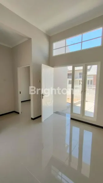 image RUMAH BARU 300JUTAAN SAJA DI ALANA CEMANDI SIDOAJO - BISA KPR TANPA DP! (5)