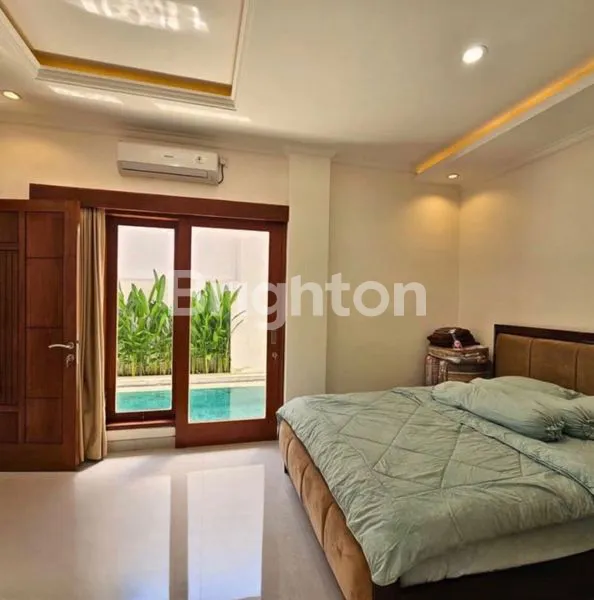 image VILLA 2 LANTAI FULL FURNISH DI KEROBOKAN (4)