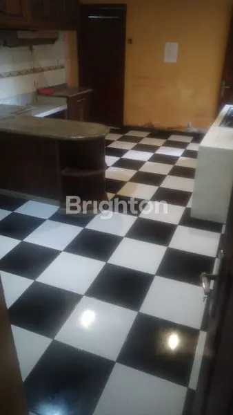 image RUMAH CANTIK DEKAT KOLAM RENANG WIKA (4)