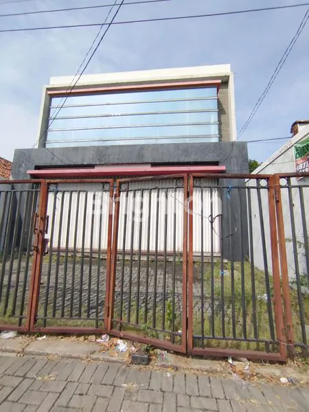 RUKO 2 LT DISEWAKAN COCOK UNTUK  KANTOR / SHOWROOM / GUDANG  DI JL  RAYA  DR. CIPTO  AREA PERKANTORAN KOTA  SEMARANG