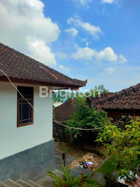 image RUMAH PINGGIR JALAN, JALUR KEARAH PANTAI KELATING (6)