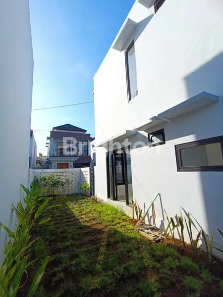 image RUMAH BARU 2 LANTAI DIKAWASAN KAMPUS UDAYANA JIMBARAN (2)