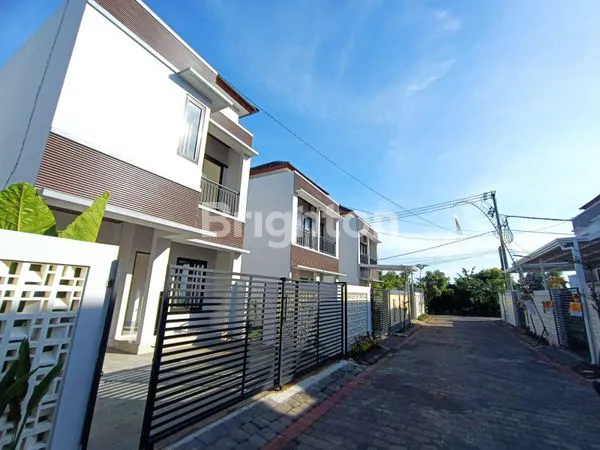 image RUMAH BARU 2 LANTAI DIKAWASAN KAMPUS UDAYANA JIMBARAN (1)