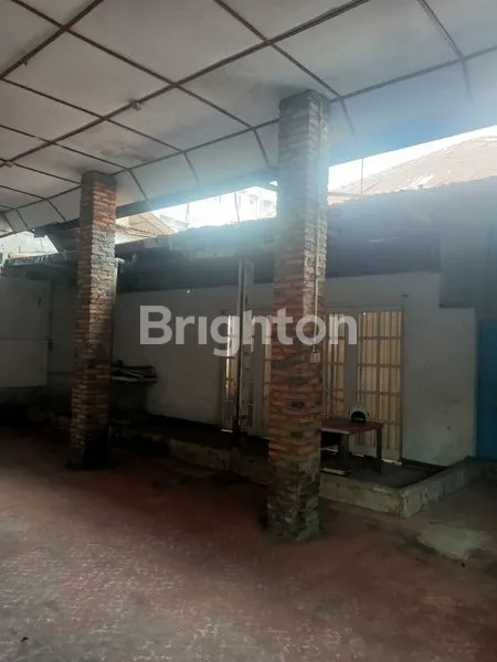image RUMAH DI JALAN BRIGJEN KATAMSO MEDAN  (3)