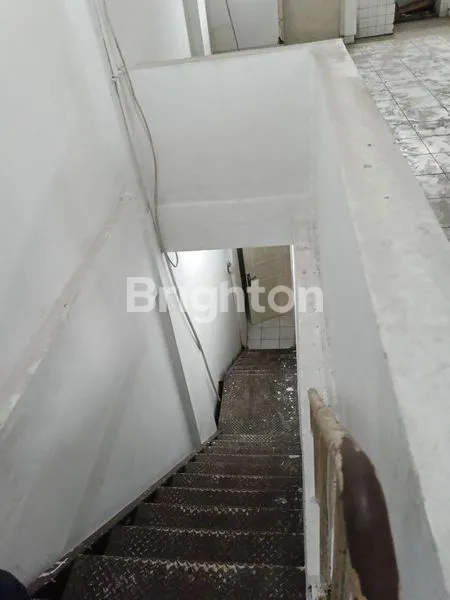 image RUKO 2 LANTAI PUNGKUR EKS MININARKET TENGAH KOTA BANDUNG DEKAT ALUN ALUN DAN ASIA AFRIKA BANDUNG KOTA (3)