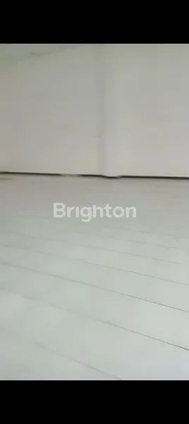 image DISEWAKAN RUKO / 2 LT  COCOK UNTUK KANTOR / SHOWROOM/ USAHA DI JALAN RAYA MAJAPAHIT JALAN PROTOKOL KOTA  SEMARANG  (8)