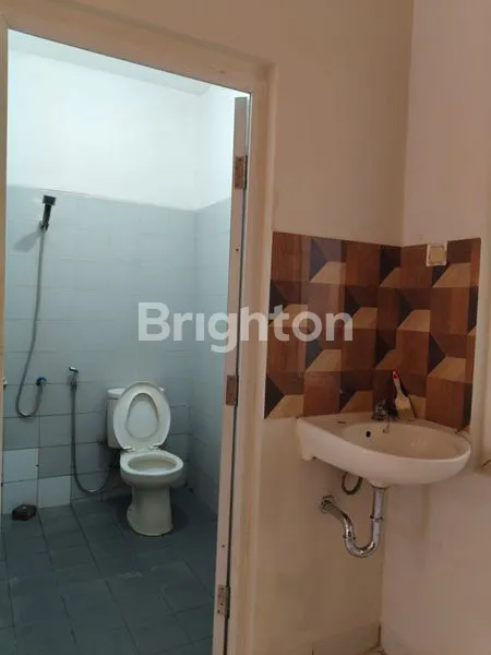 image INVESTASI TERBAIK, SEWA RUKO CANADIAN DI KAWASAN BISNIS COMPARK KOTA WISATA CIBUBUR (3)