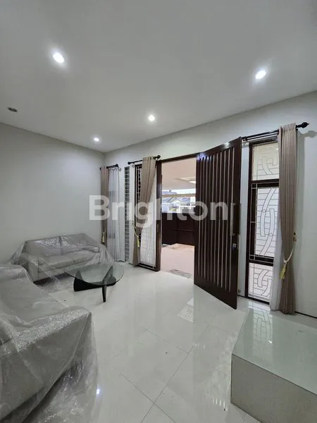 image RUMAH MEWAH ARAYA (3)