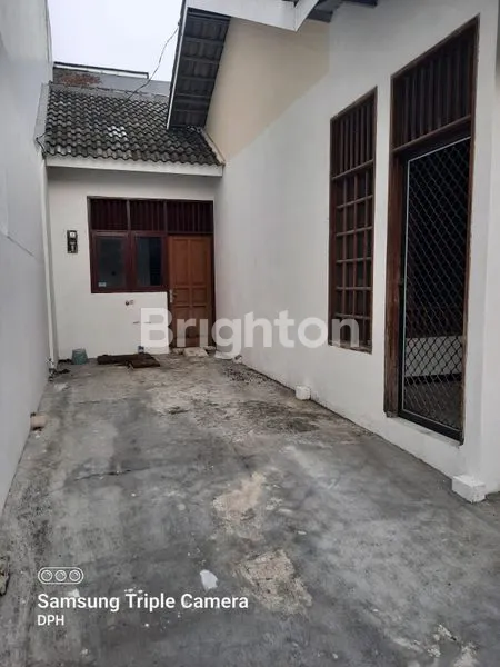 image RUMAH STRATEGIS DI KEMANG PRATAMA BEKASI (7)