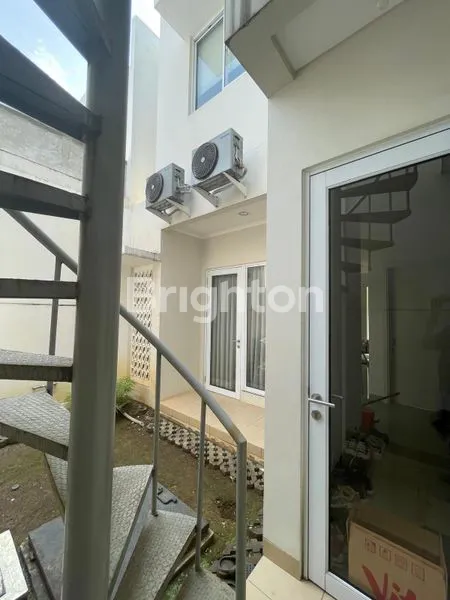 image RUMAH NYAMAN BERSIH DLM KLASTER DI SUMMARECON BANDUNG (8)